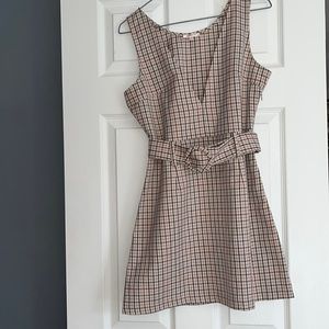 Plaid dress with belt